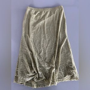 Green floral mesh midi skirt - medium